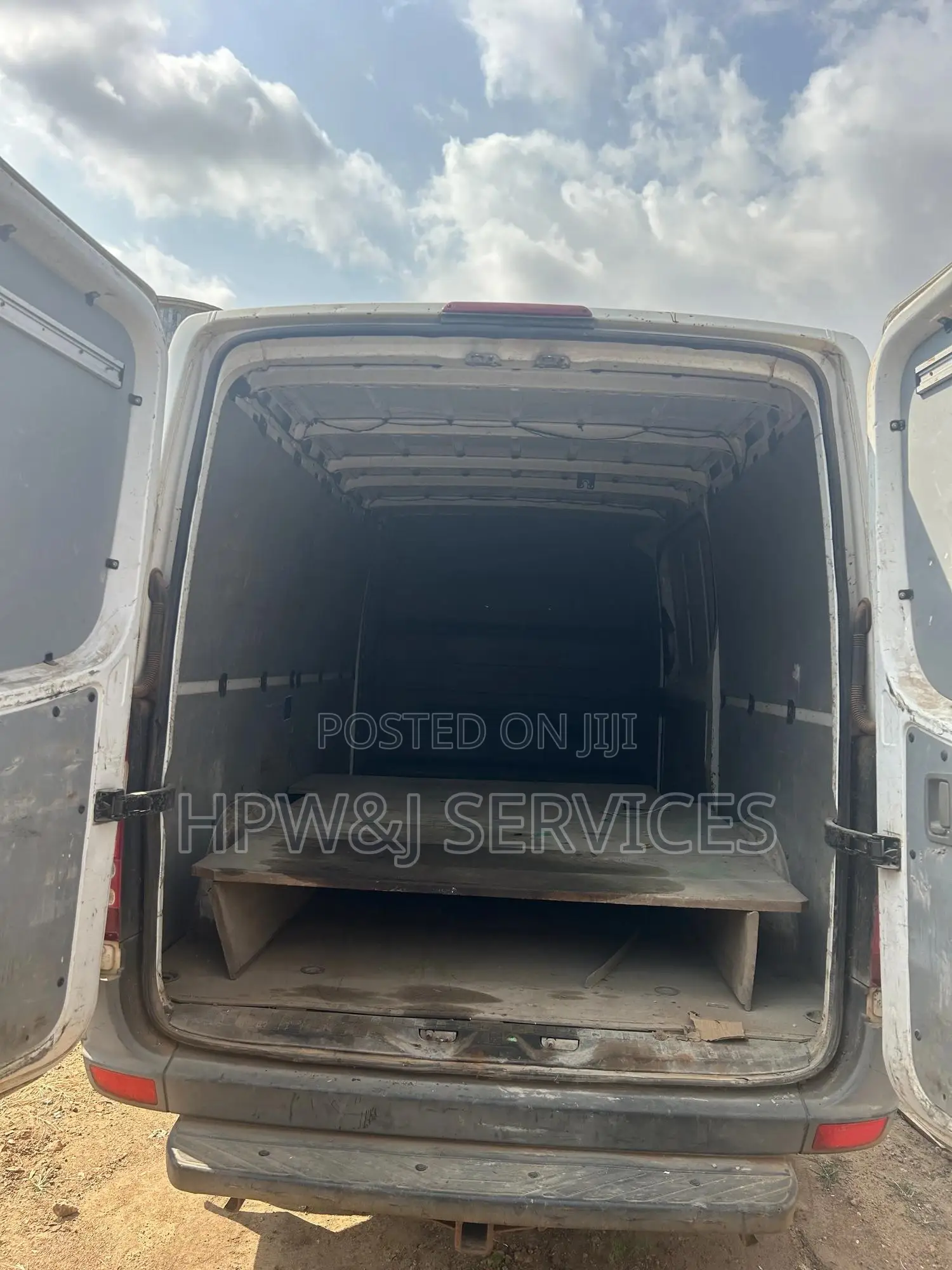 Mercedes-Benz Sprinter 2012 White