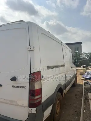 Mercedes-Benz Sprinter 2012 White