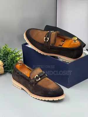 Quality Suede Buckle Loafers