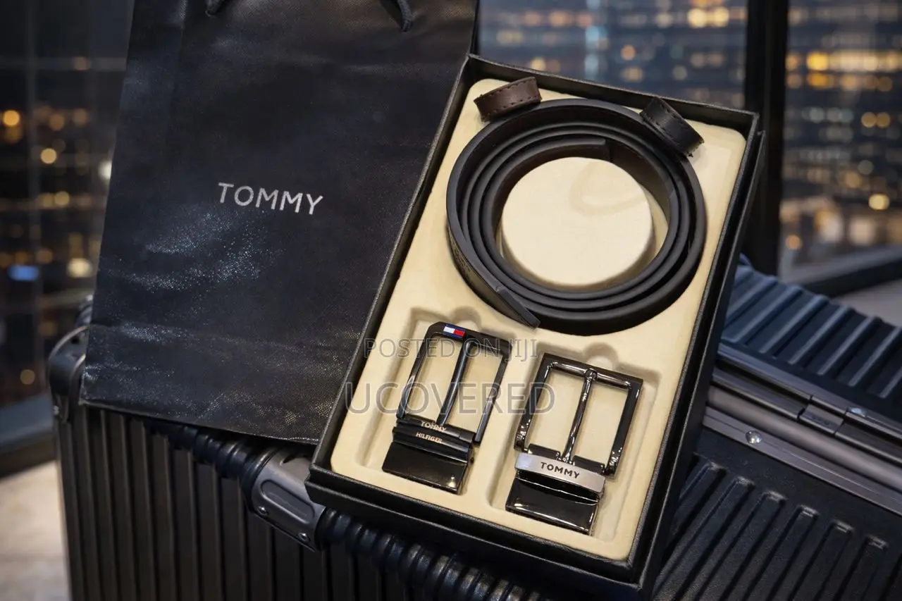 Tommy Hilfiger Reversible Leather Belt With Multiple Buckles