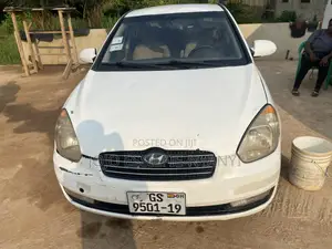 Hyundai Accent 2010 White