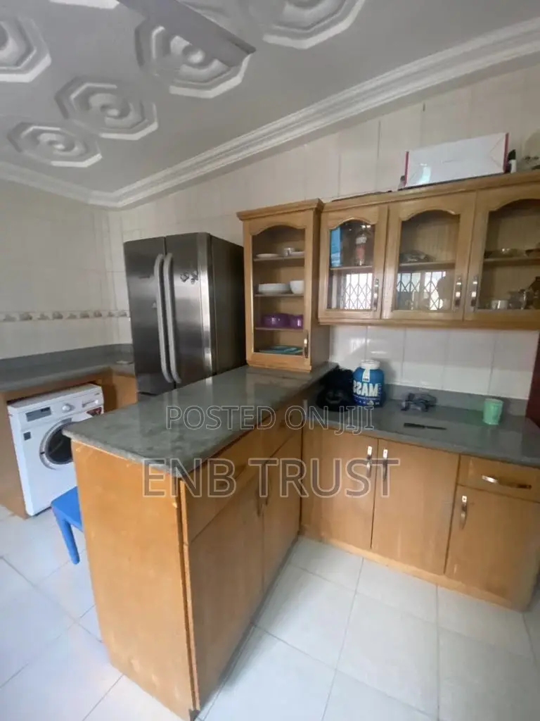 5bdrm House in Adenta, Housing Down for sale