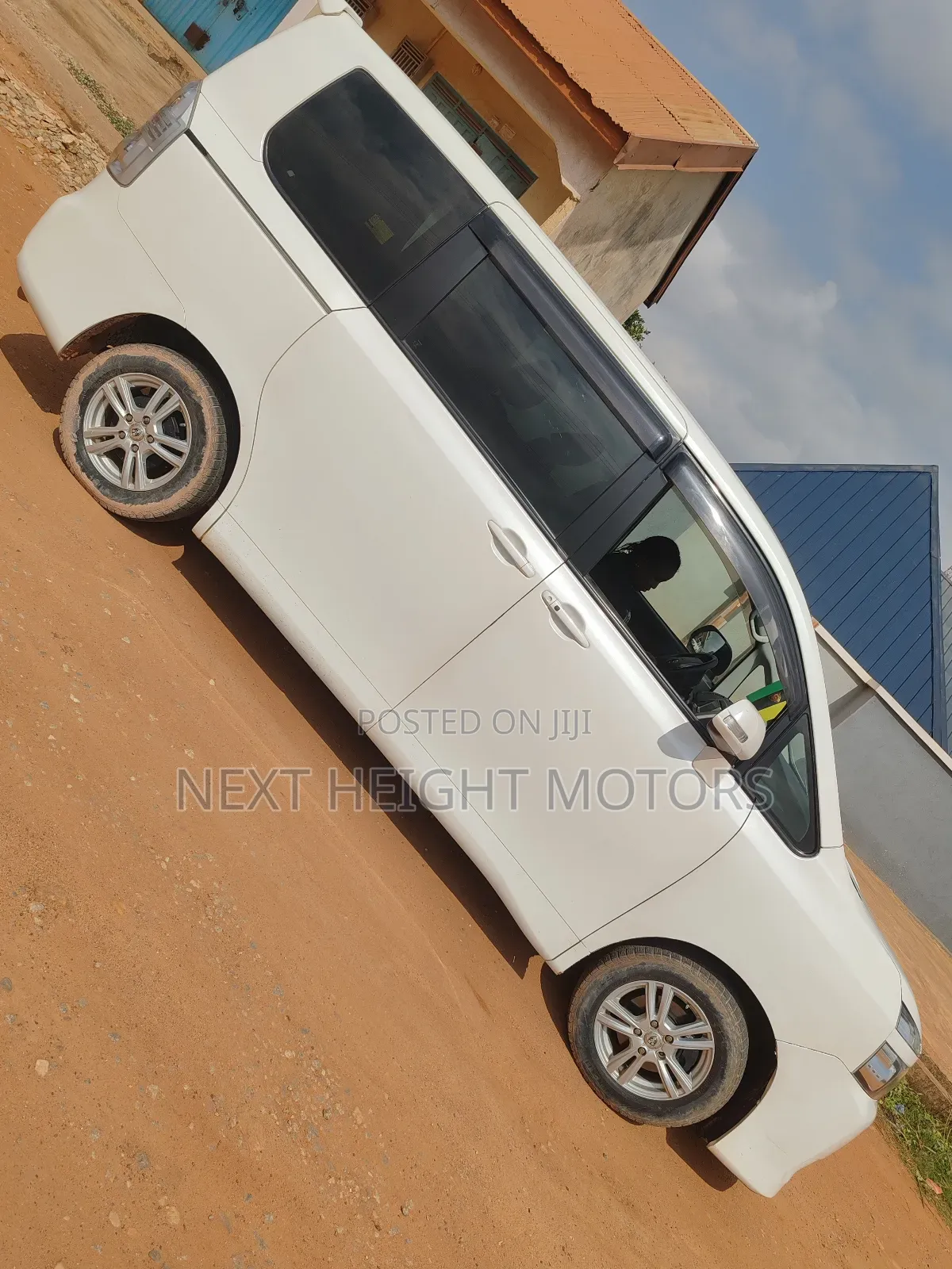 Toyota Voxy 2012 White