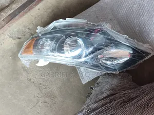 Toyota Camry Headlight 2012 14