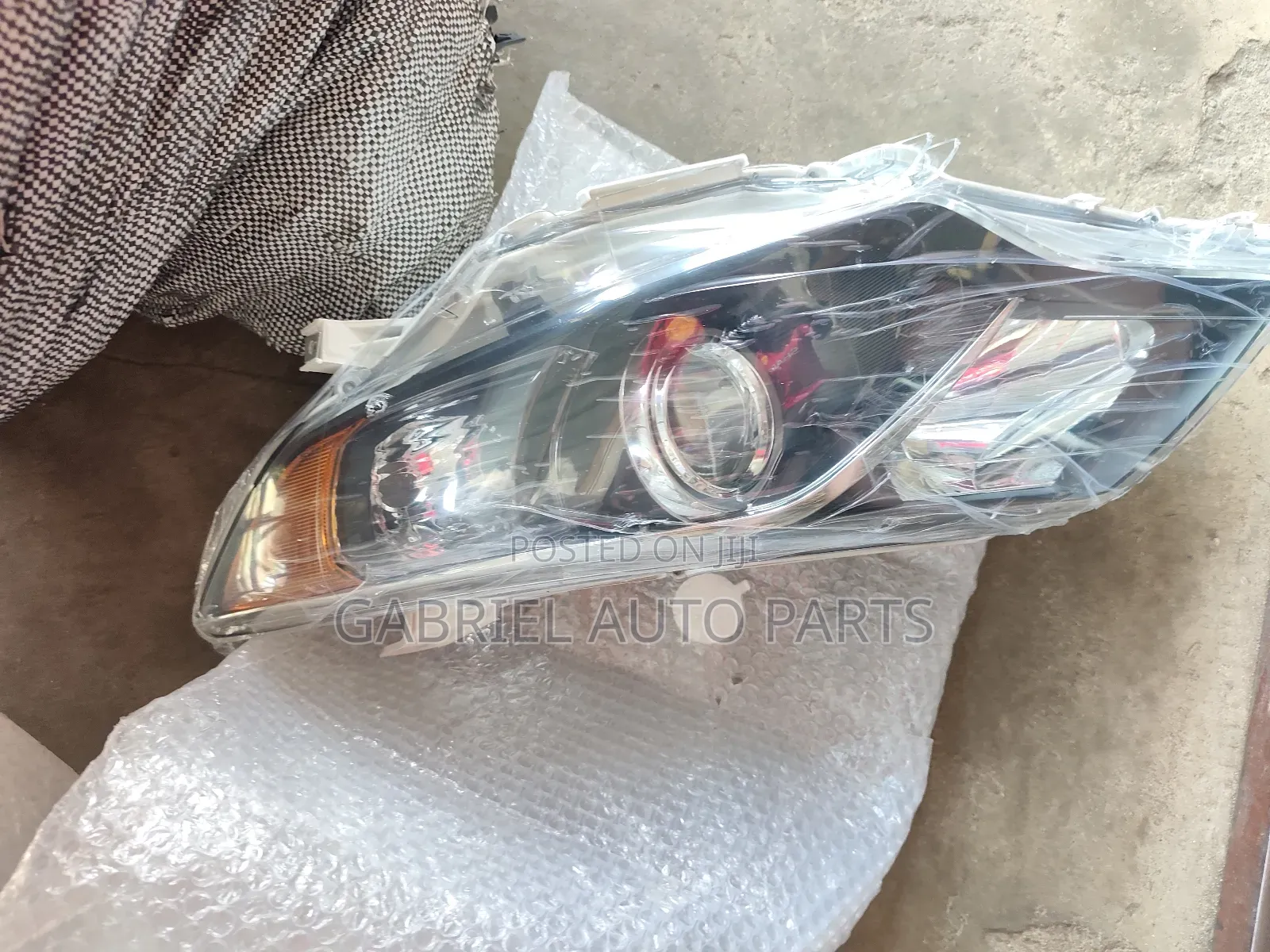 Toyota Camry Headlight 2012 14
