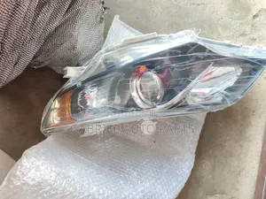 Toyota Camry Headlight 2012 14