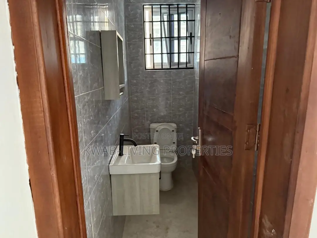 2bdrm Apartment in New Legon for rent