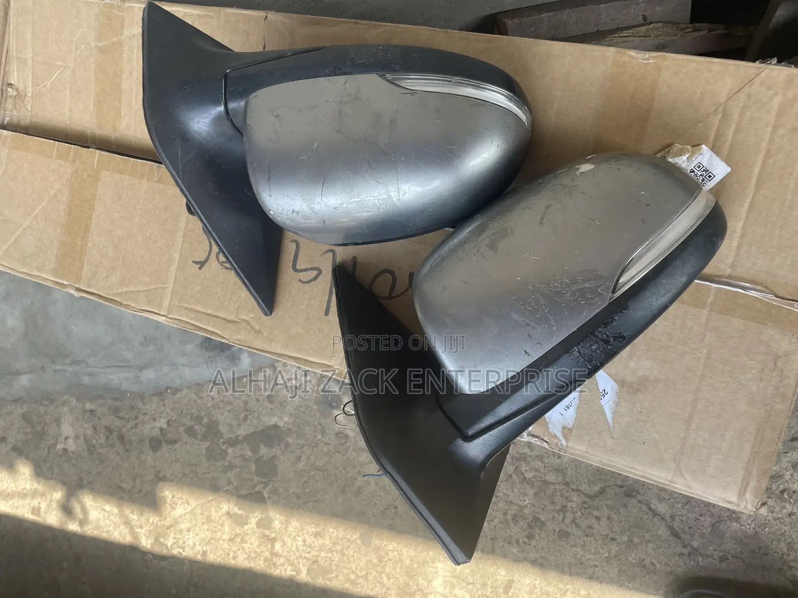 Toyota Matrix Side Mirror With Light