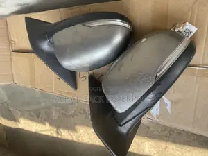Toyota Matrix Side Mirror With Light