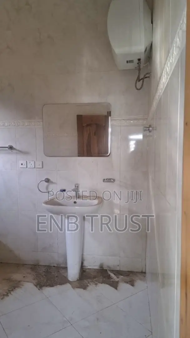 3bdrm House in Kwabenya, Ga East Municipal for sale