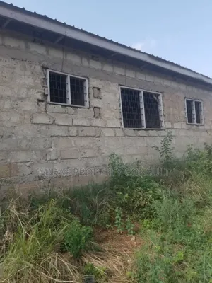 3bdrm House in Adamorobe, Oyibi for sale