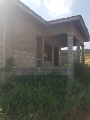 3bdrm House in Adamorobe, Oyibi for sale