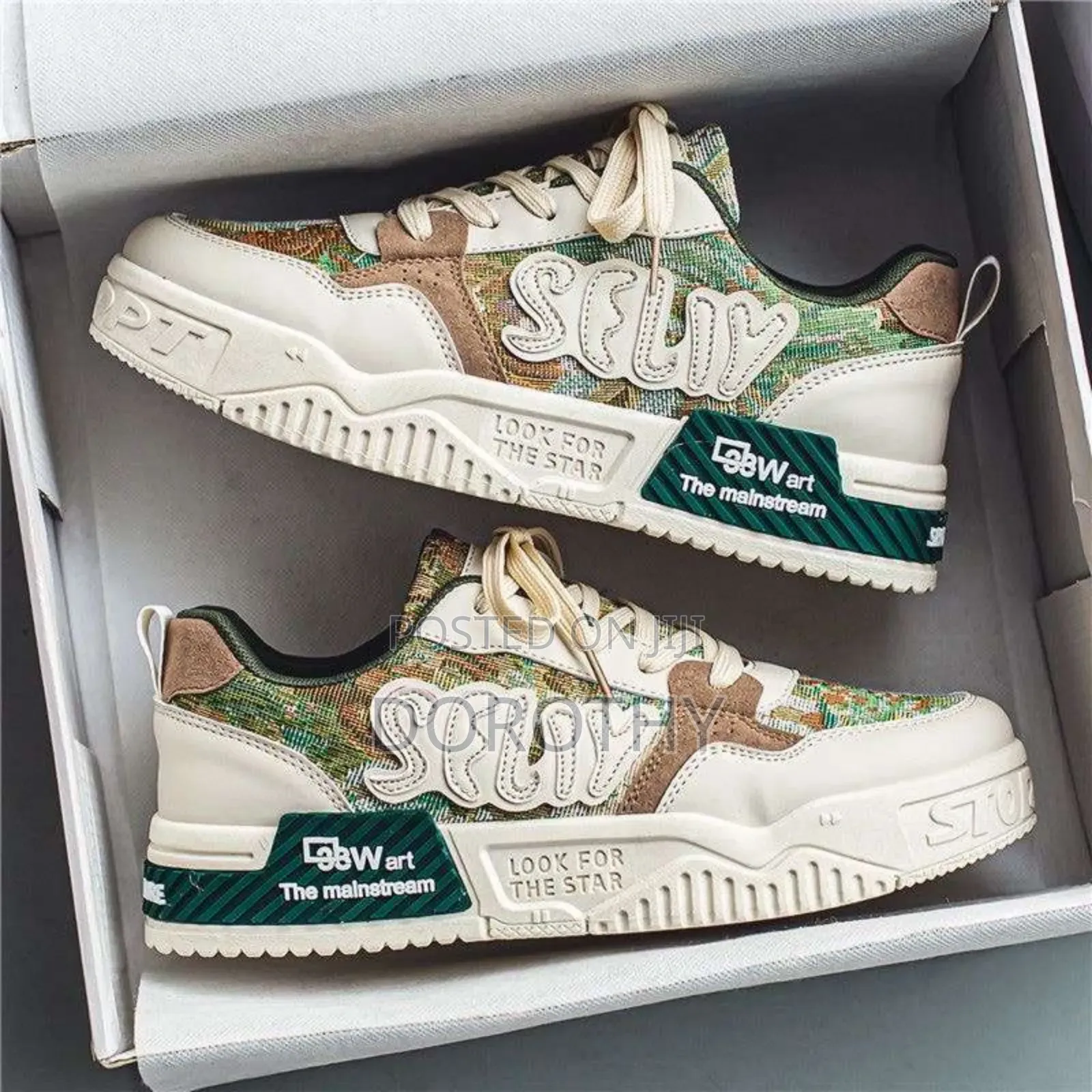 Casual Sneakers – Size 44