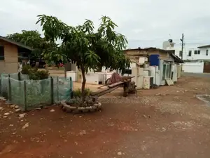 Acccra - Osu, (Ako Adje) _ 0,29 Acre (100' X 122') Land