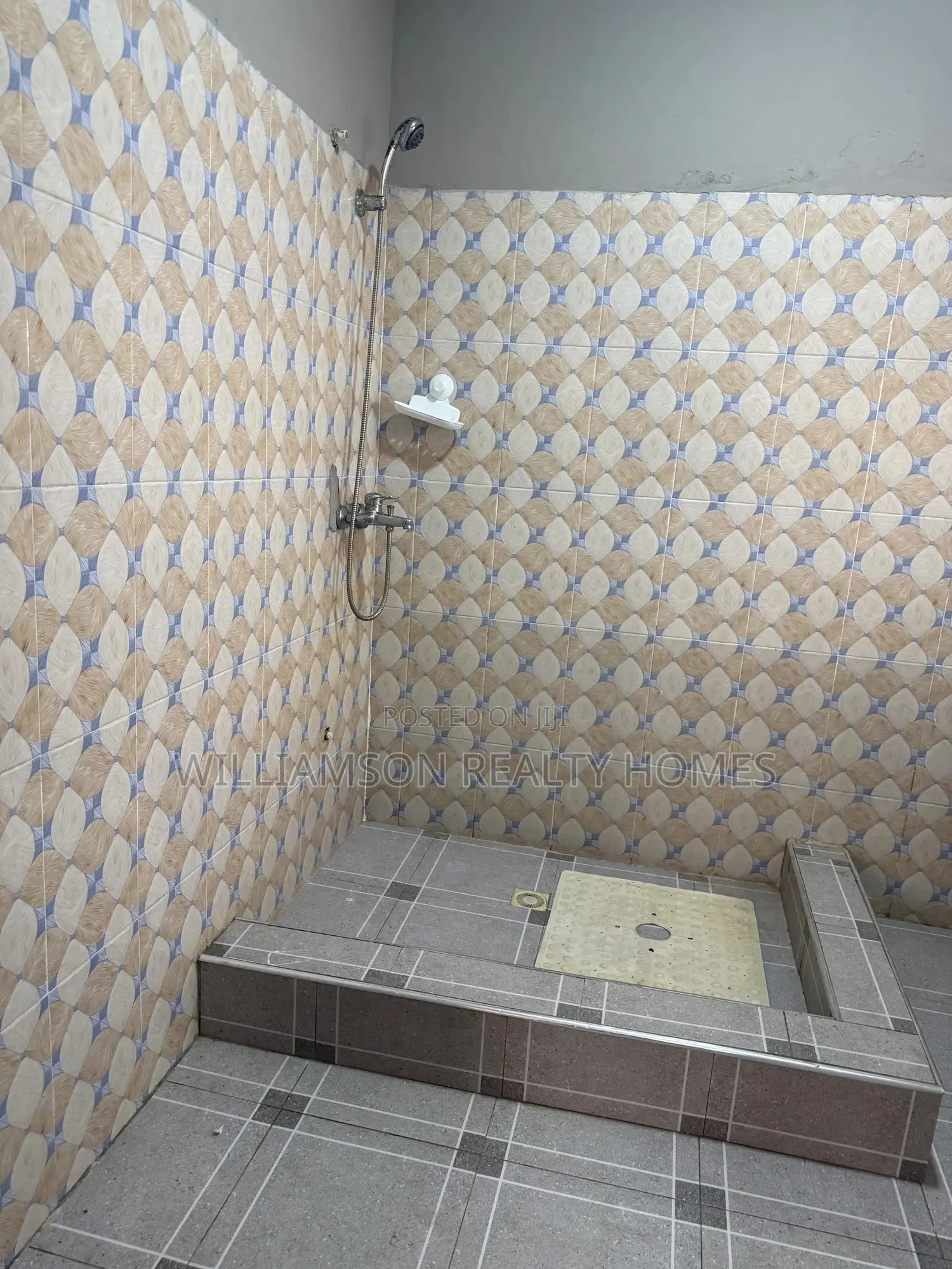 1bdrm Apartment in Community 18 Area, Spintex for rent