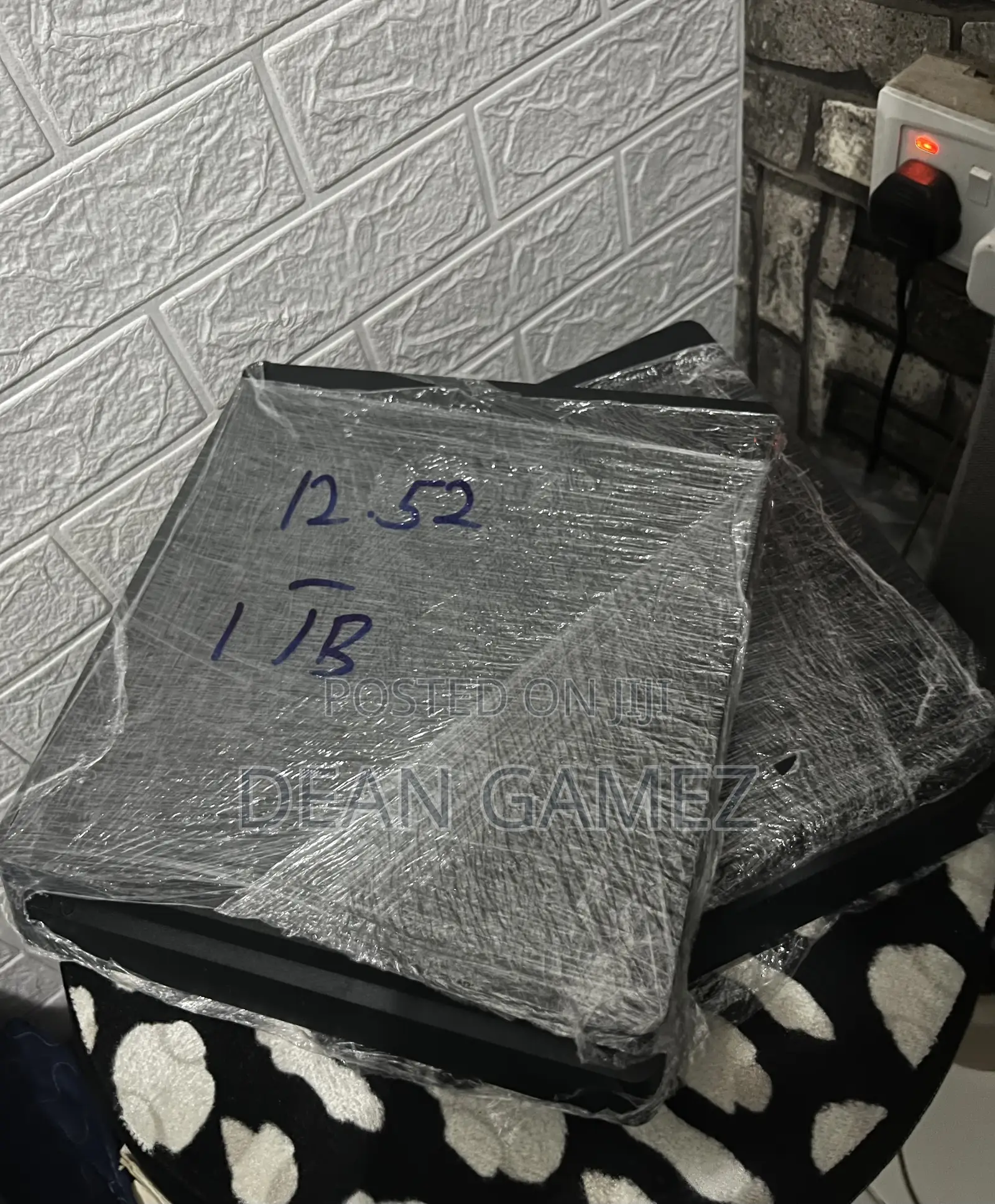 Ps4 Slim With Fc 26, Gta 5 and More Games With Accessories