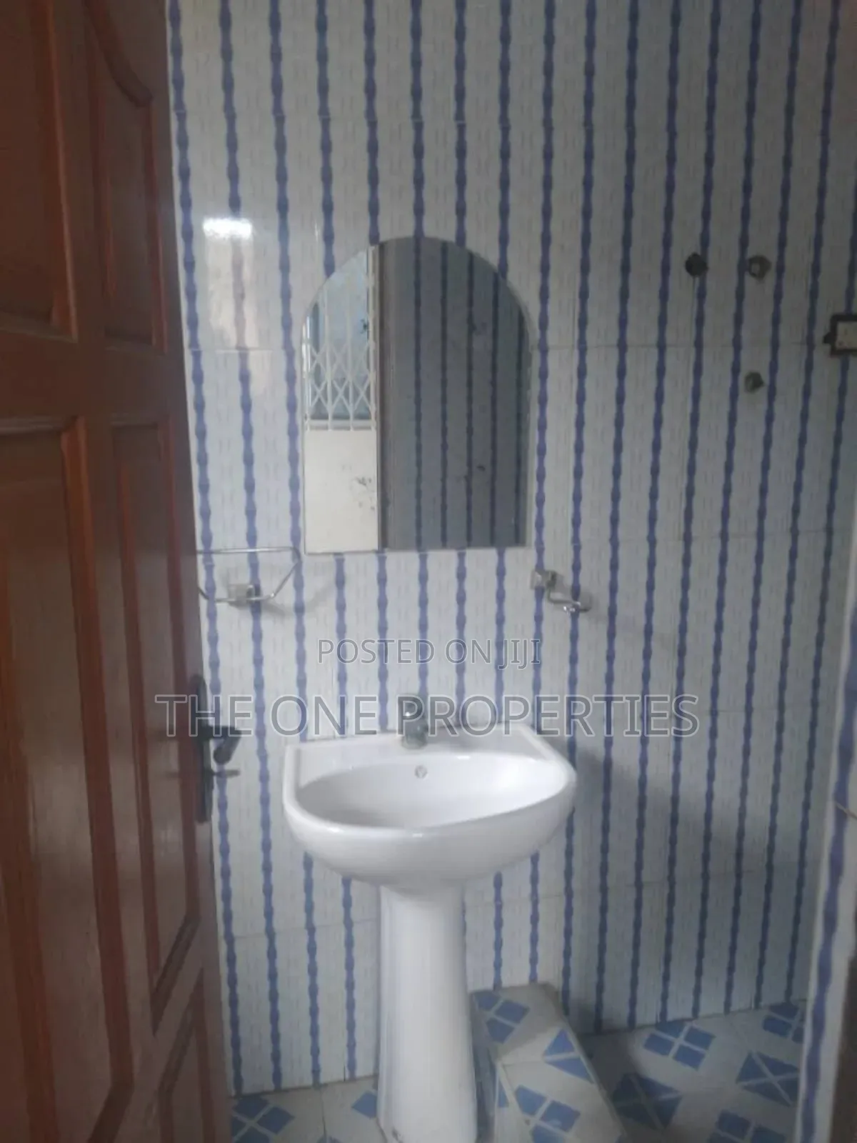 4bdrm House in Adjen Kotoku -, Amasaman for sale