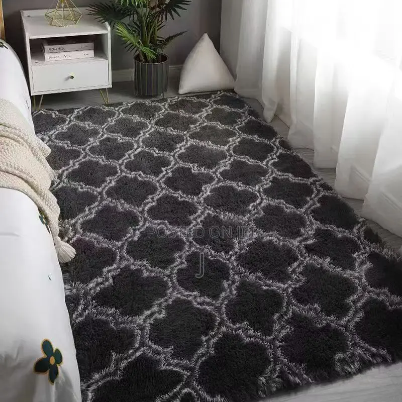 Fluffy Center Carpets