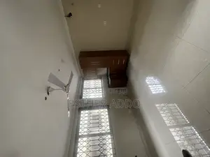 1bdrm Apartment in American House for rent