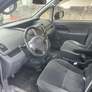 Toyota Voxy 2011 Black