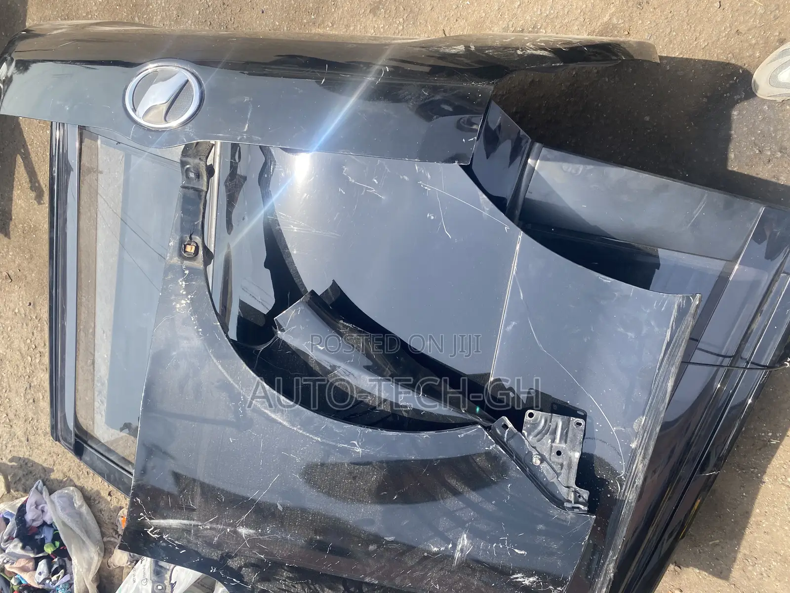 Voxy Door, Booth Bonnet And Bumper