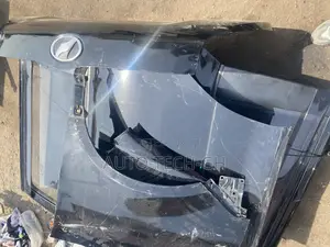 Voxy Door, Booth Bonnet And Bumper