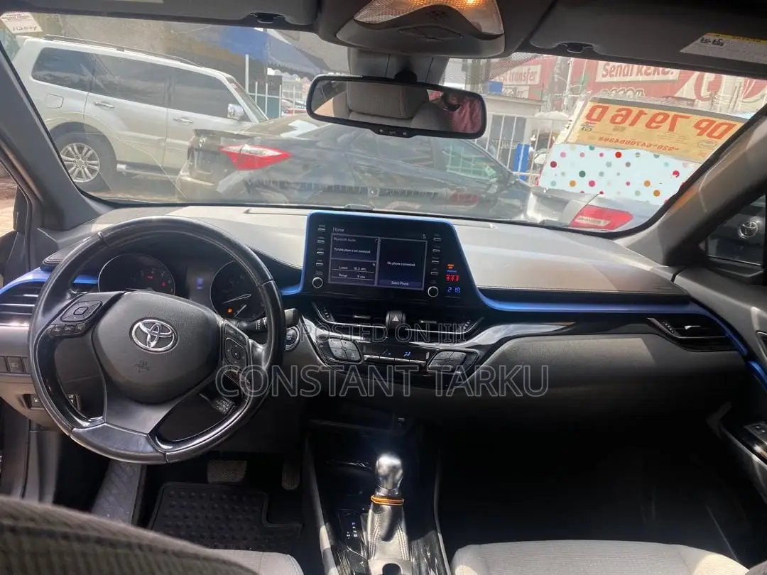 Toyota C-HR 2019 Gray