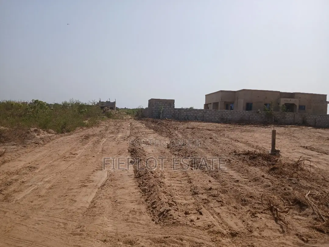 Family-Friendly Land at Prampram, Beach Lane