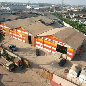 Executive Warehouse on 1.14 Acres for Sale at Graphic Road