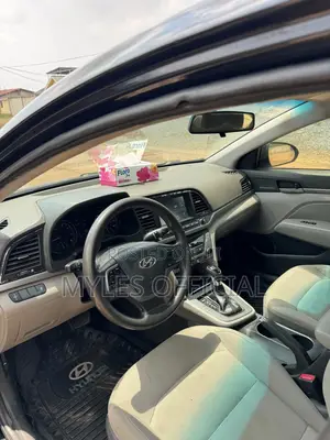 Hyundai Elantra 2017 Black