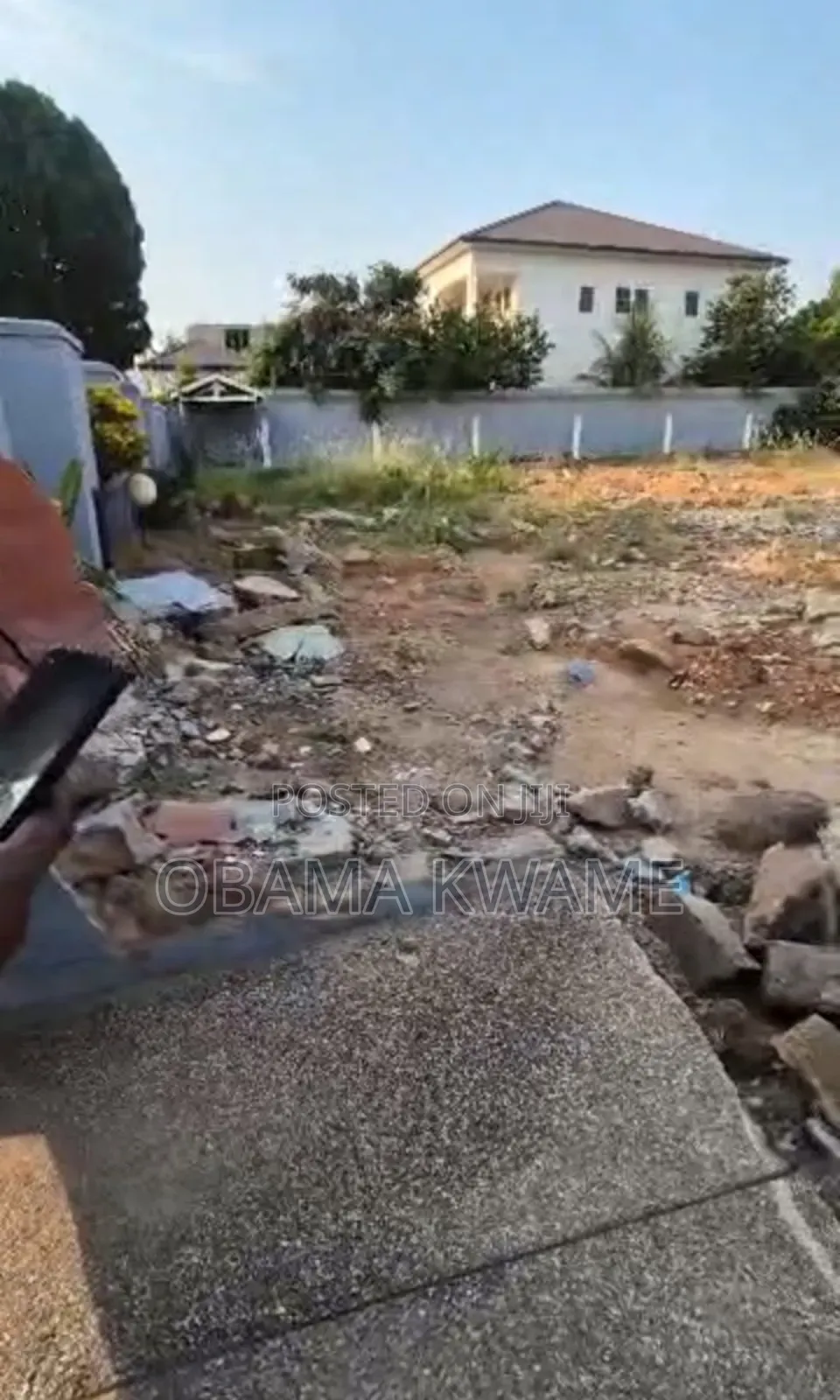  Land Sale  
100×120 Size 
 Achimota - Tantra 
* Tarred Road 
*