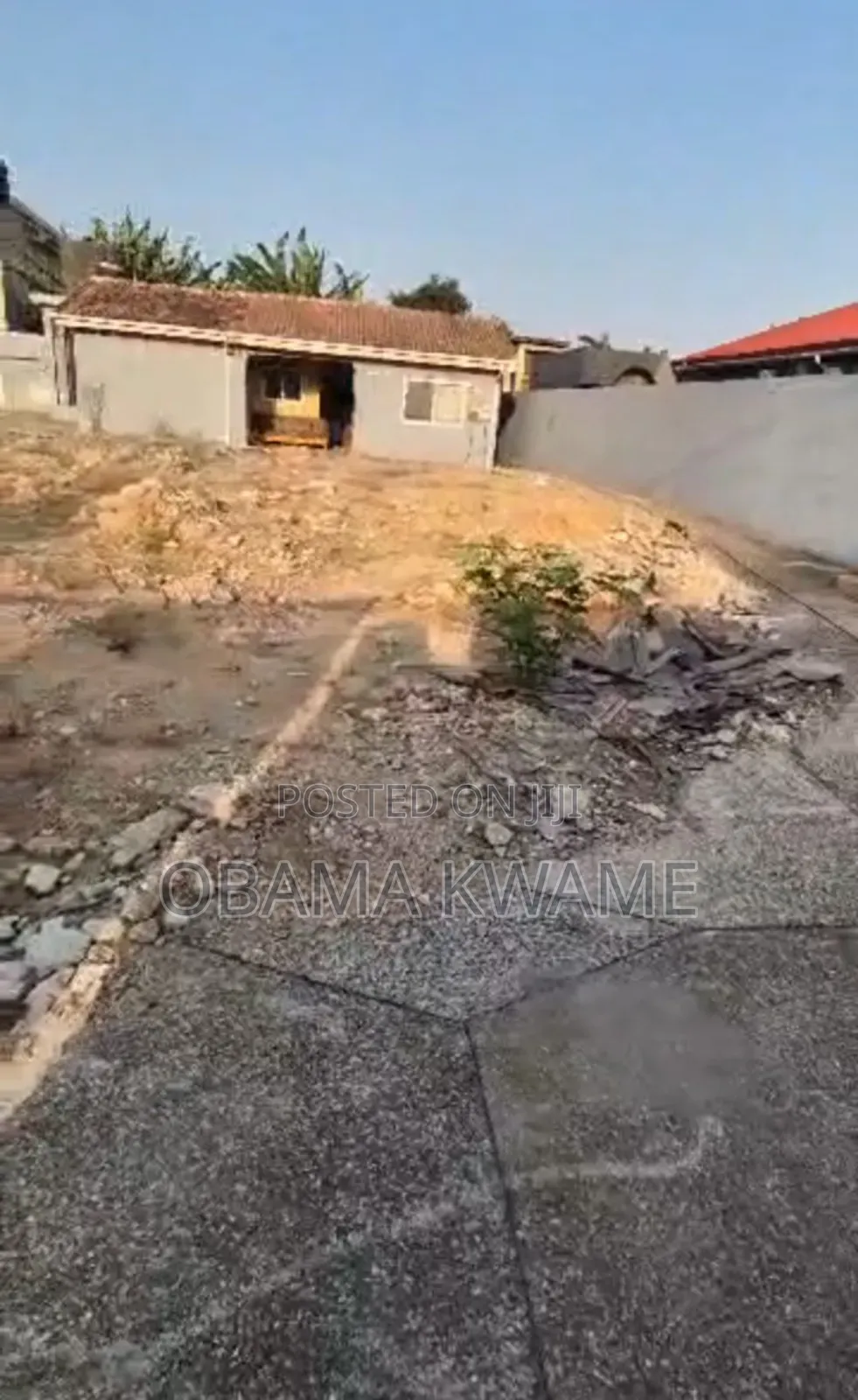  Land Sale  
100×120 Size 
 Achimota - Tantra 
* Tarred Road 
*