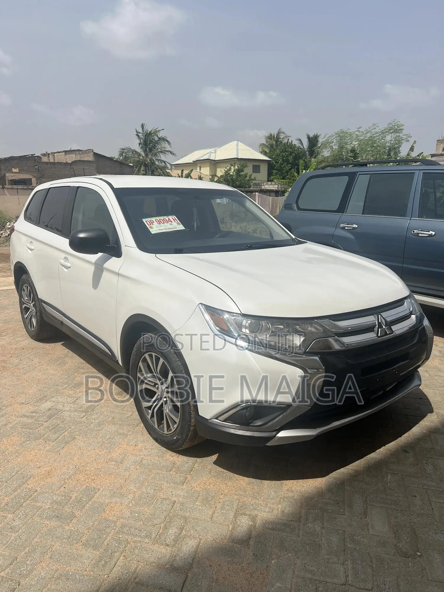 Mitsubishi Outlander ES FWD 2018 White