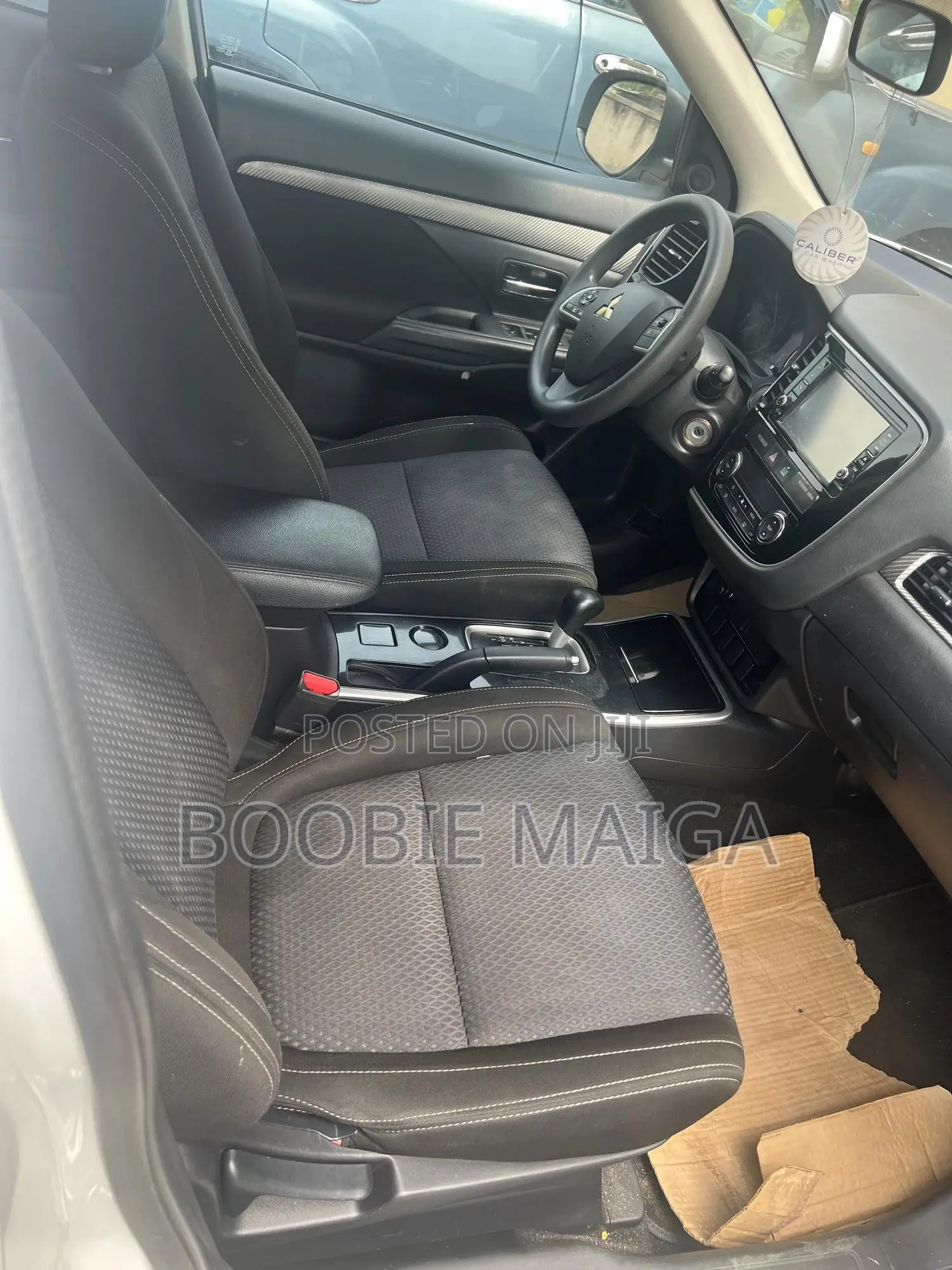 Mitsubishi Outlander ES FWD 2018 White