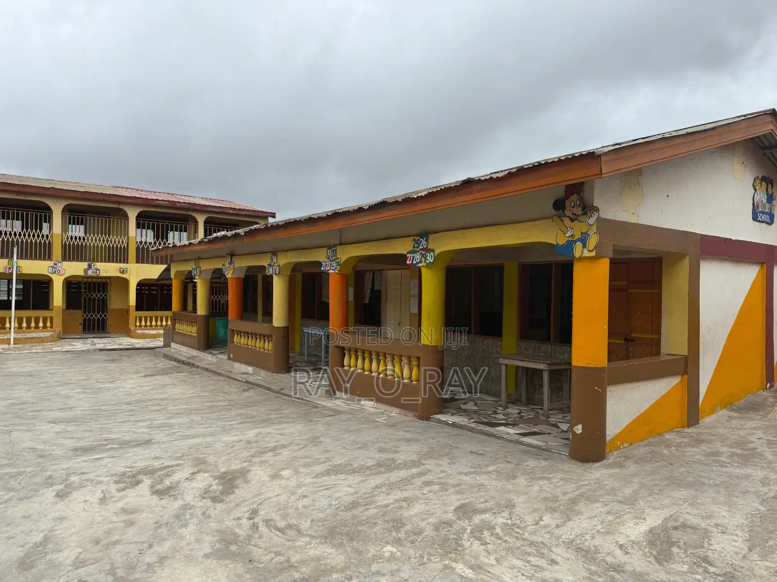 19 Classrooms School for Sale