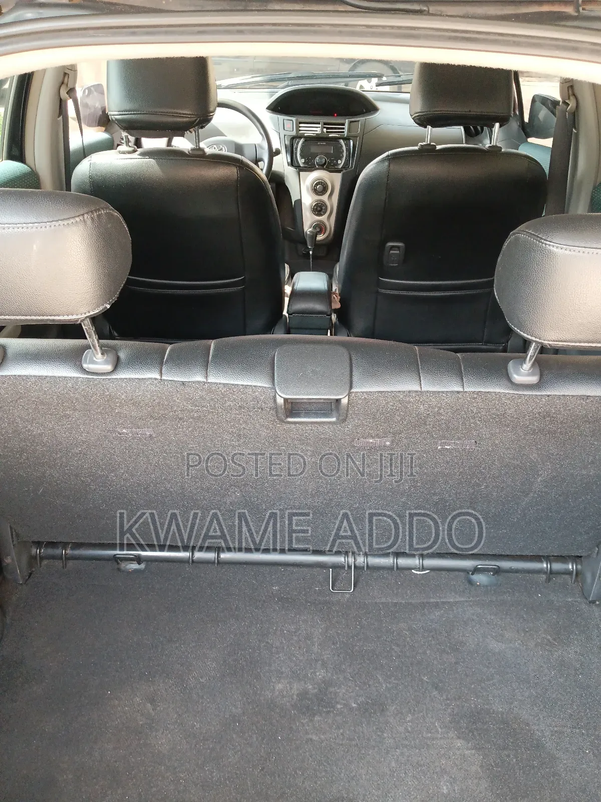 Toyota Yaris 2011 Black