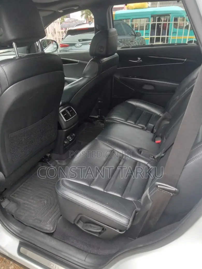 Kia Sorento 3.3L SX FWD 2017 White