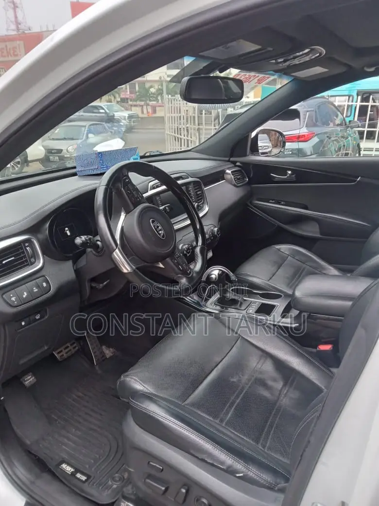 Kia Sorento 3.3L SX FWD 2017 White