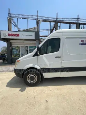 Mercedes-Benz Sprinter 2012 White