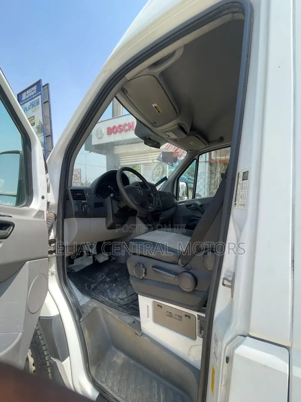 Mercedes-Benz Sprinter 2012 White
