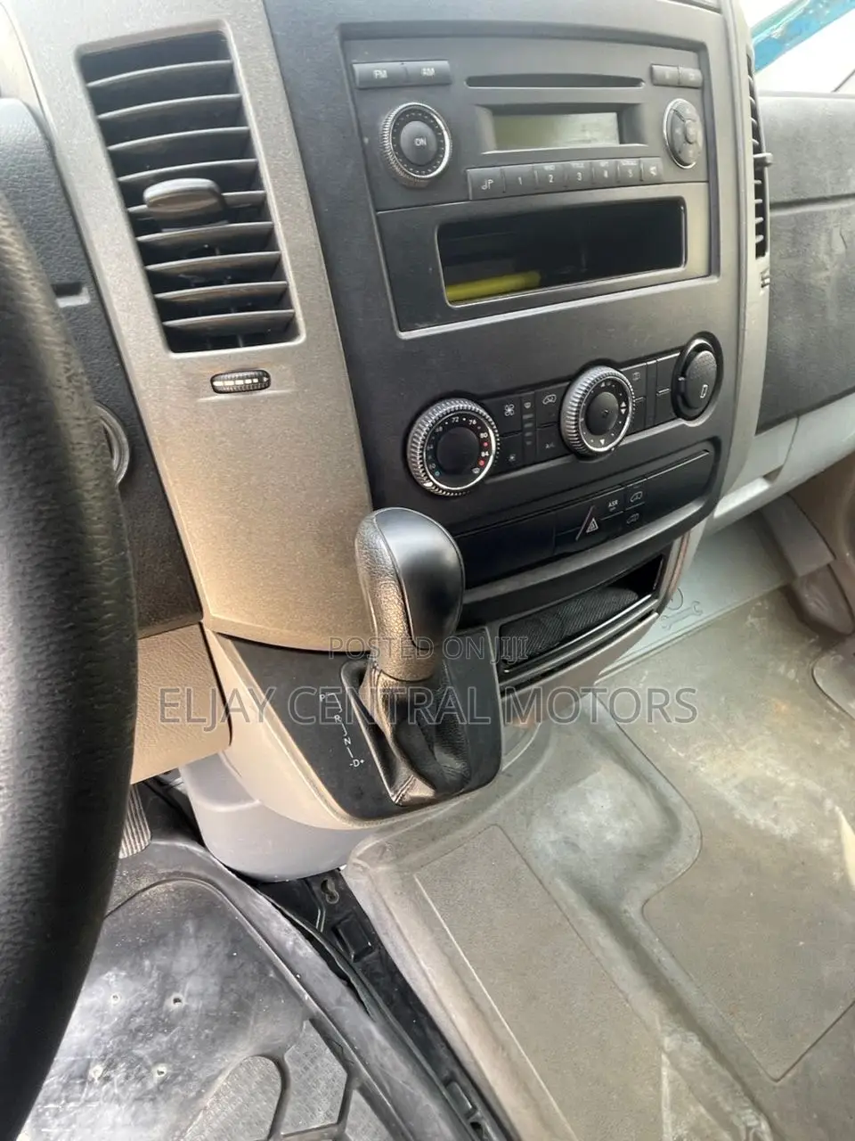 Mercedes-Benz Sprinter 2012 White