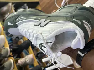 Eecut Sneakers