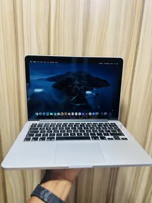 Laptop Apple MacBook Pro 2015 8GB Intel Core I5 SSD 256GB