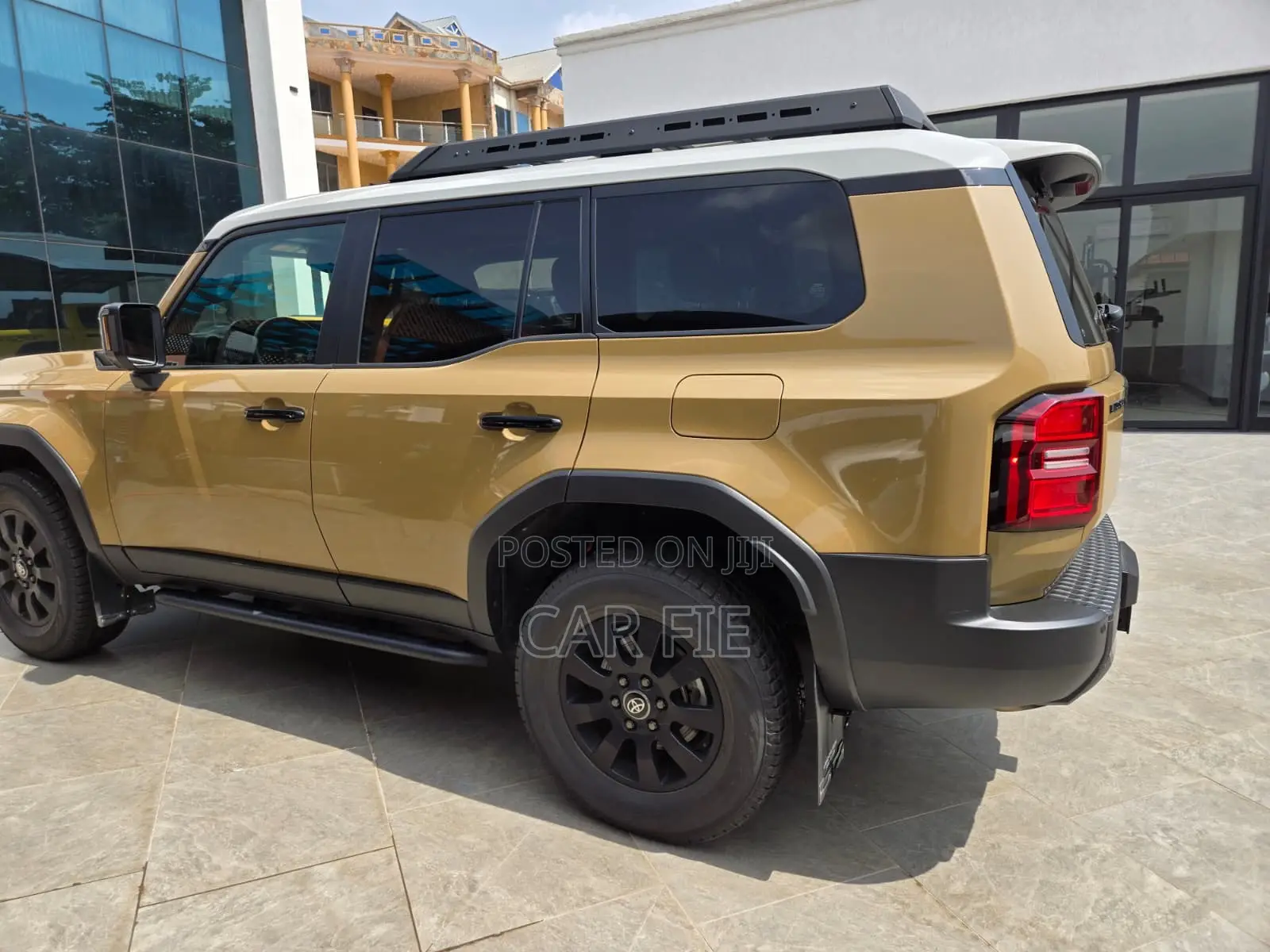 Toyota Land Cruiser 2024 Gold