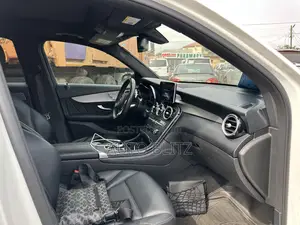 Mercedes-Benz GLC-Class 2019 White
