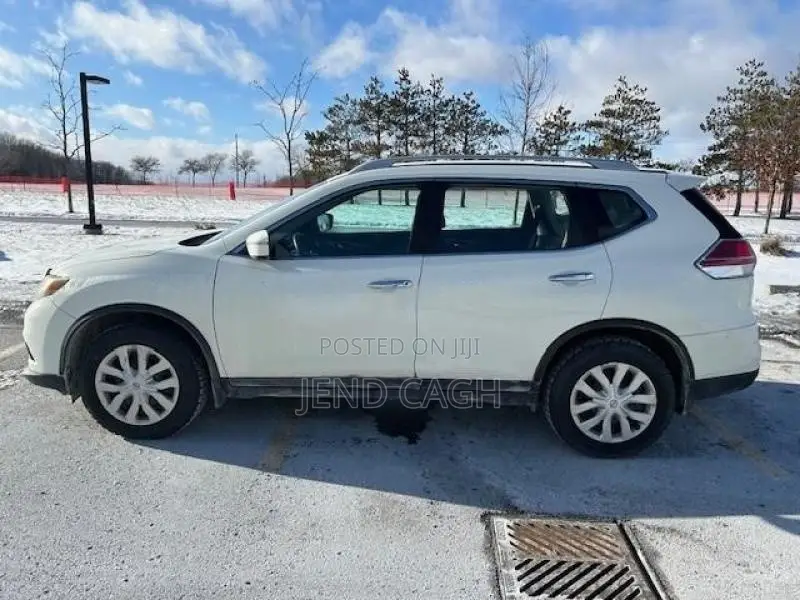 Nissan Rogue S AWD 2016 White