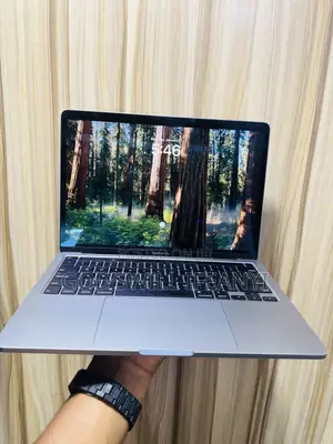 Laptop Apple MacBook Pro 2020 8GB Intel Core I5 SSD 512GB