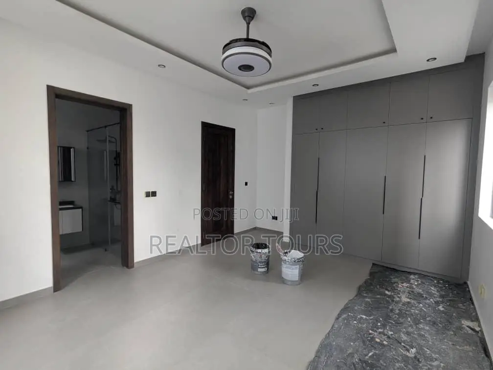 Commercial Space for Rent
