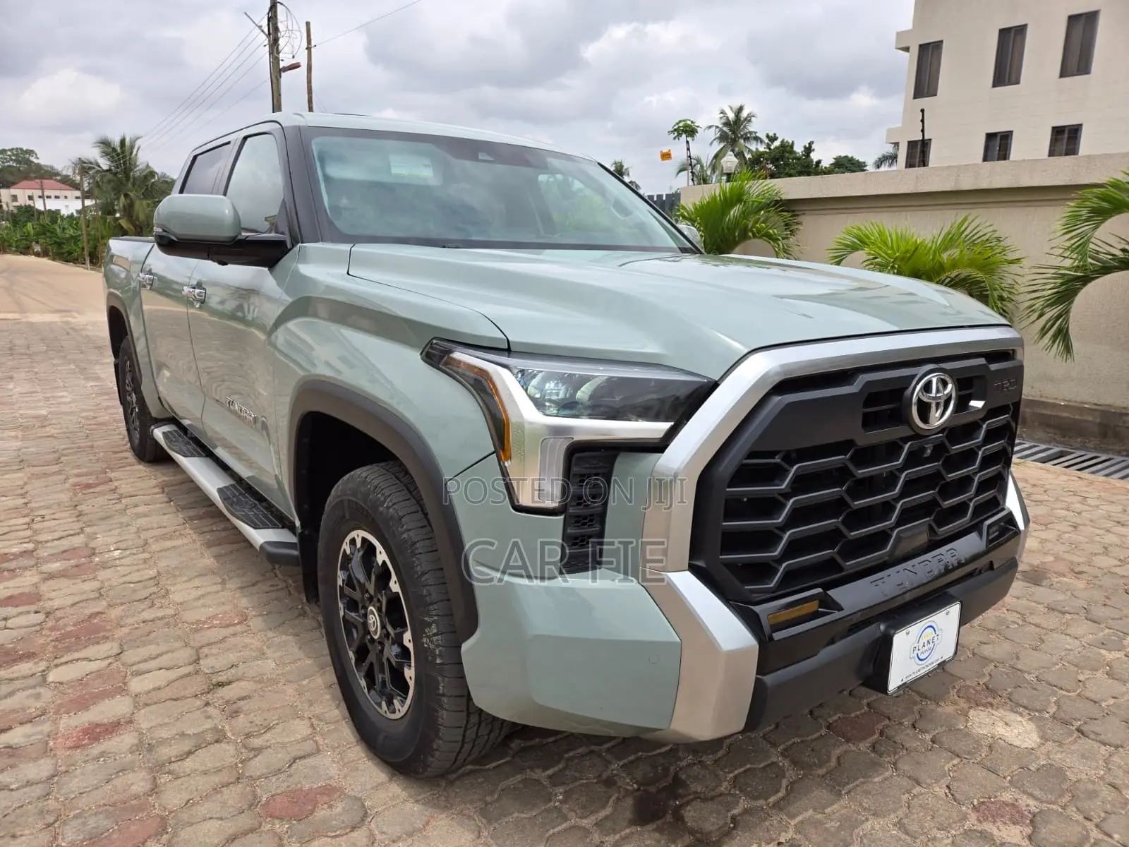 Toyota Tundra Limited CrewMax 5.5' Bed 2024 Gray