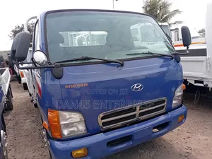 Hyundia Mighty 2 ( Six Holes) Truck